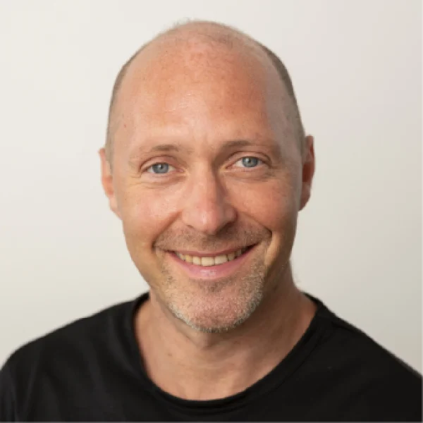 Portrait of Dogan Cinbir, software developer at DriveCon GmbH and jointly responsible for the development and programming of the MINGLECONTROL product.