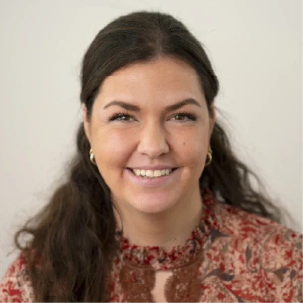 Portrait of Lara Kapp, Marketing Manager at DriveCon GmbH and jointly responsible for marketing the MINGLECONTROL product.